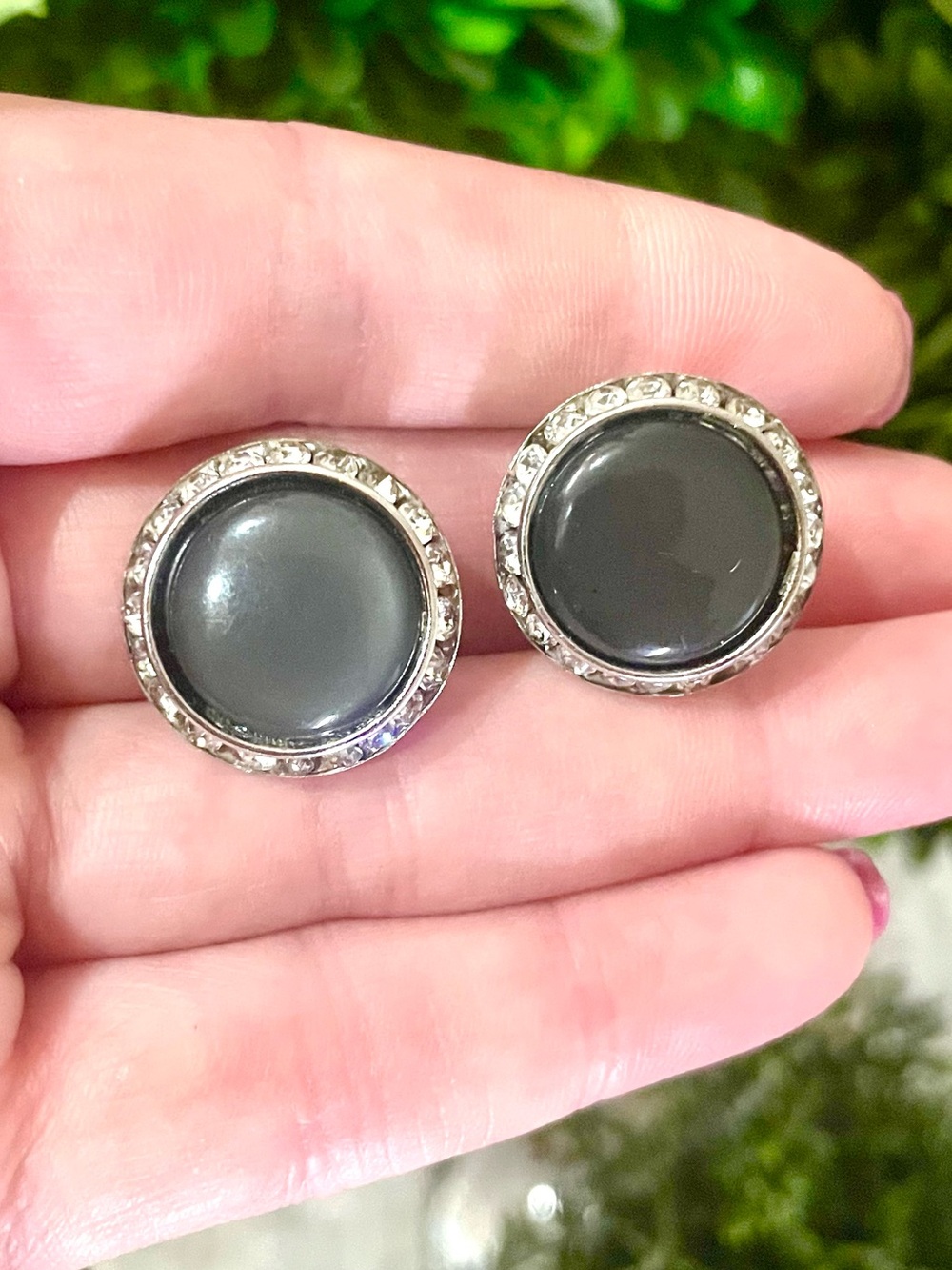 Vintage Lisner Luxury Clip On Earrings